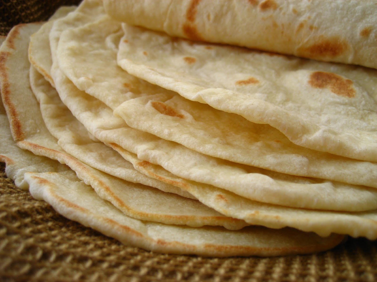 la-luna-tortillas.jpg