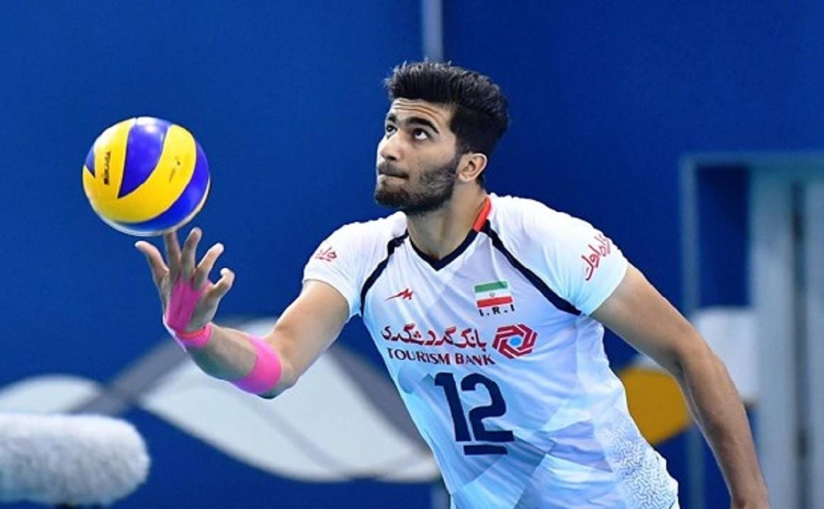 امیرحسین اسفندیار.jpg