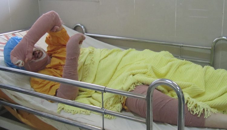 دختر آبی.jpg
