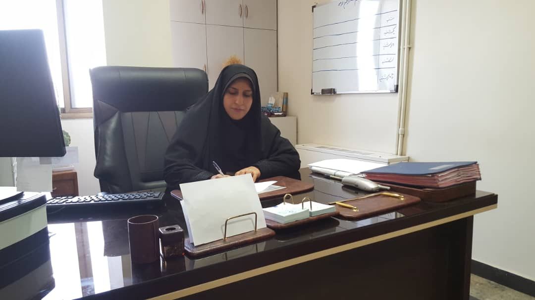عکس خانم فیروزی.jpg