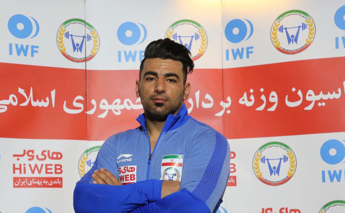 علی هاشمی.jpg