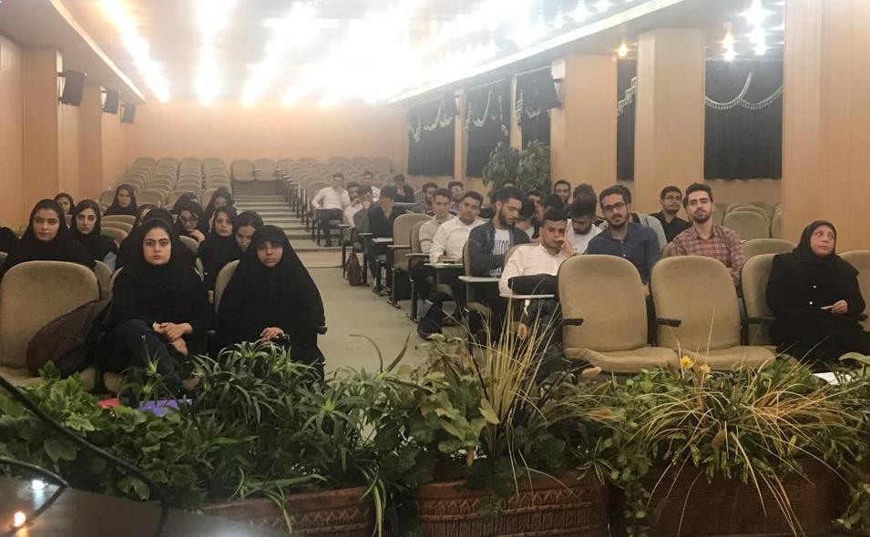 اهمیت رشته های الهیات.jpg
