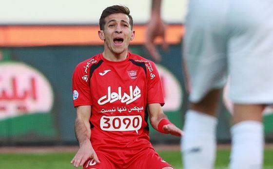 فرشاد-احمدزاده-1.jpg