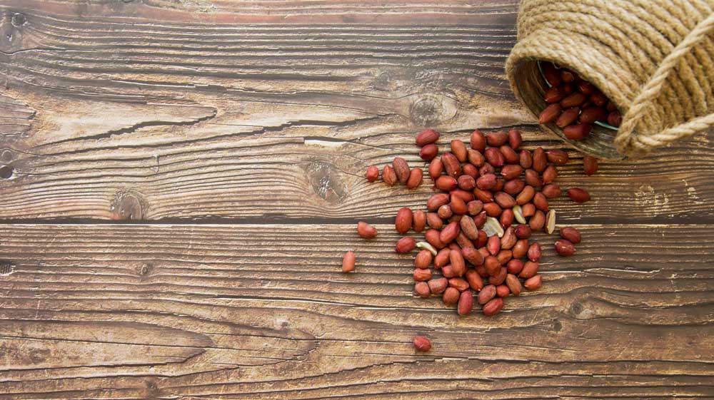 خواص-معجزه-آسای-بادام-زمینی.jpg