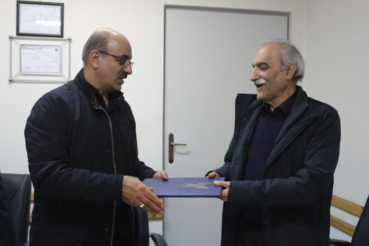هراتی پور.jpg