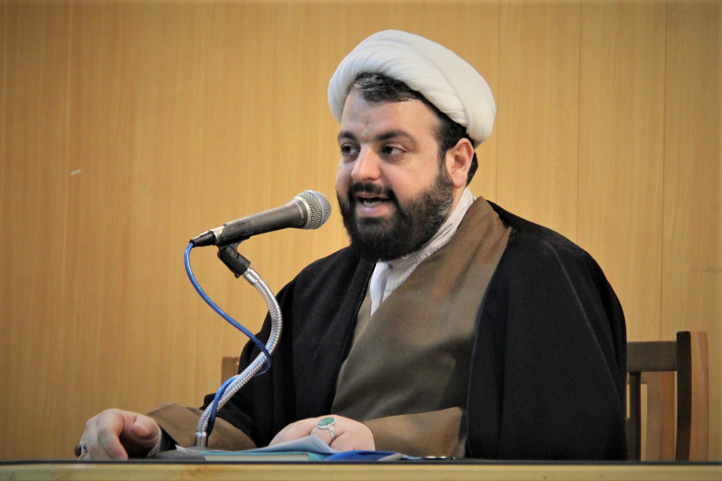 خوشباور در ضیافت اندیشه (1).jpg