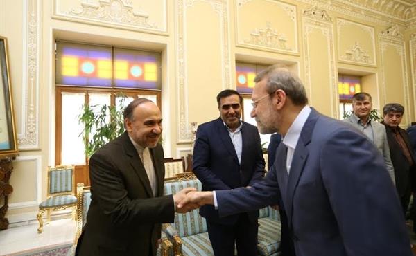 سلطانی فر لاریجانی.jpg