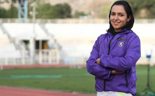 فرزانه فصیحی 53454.jpg