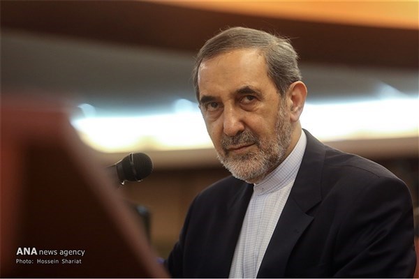 ولایتی با لوگوی آنا.jpg