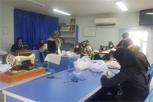 مددجویان-اصفهانی-350-هزار-ماسک-بهداشتی-تولید-کردند.jpg