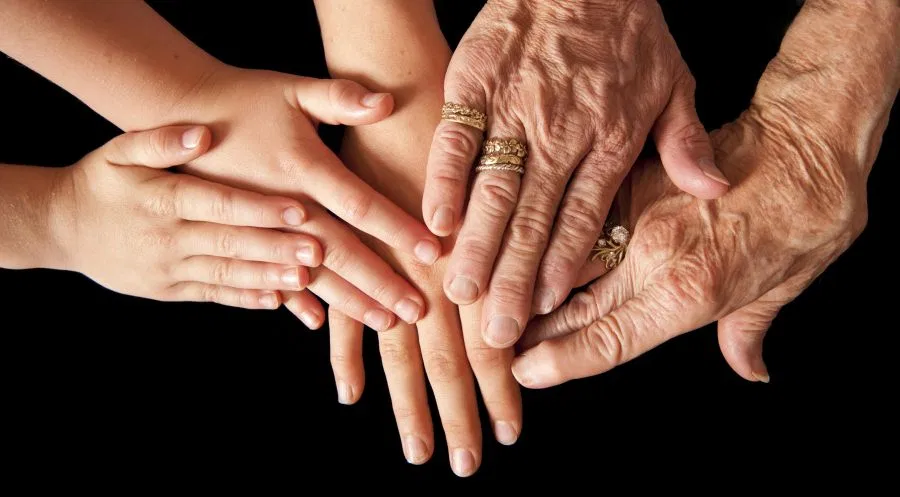 900px-Skin_aging_process.webp.png