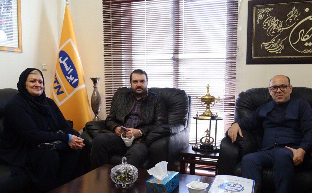 احمد سعادتمند پسر پورحیدری فرسیده شجاعی همسر پورحیدری.jpg