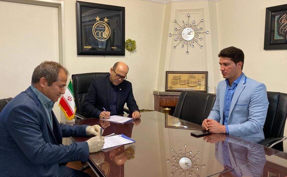 احمد سعادتمند استقلال.jpg