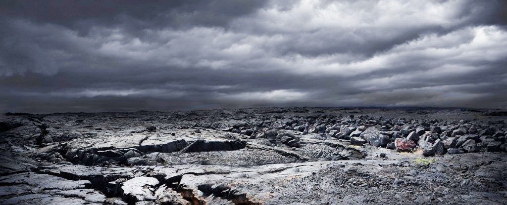 volcanic_landscape_getty_cover_brighter_1024.jpg