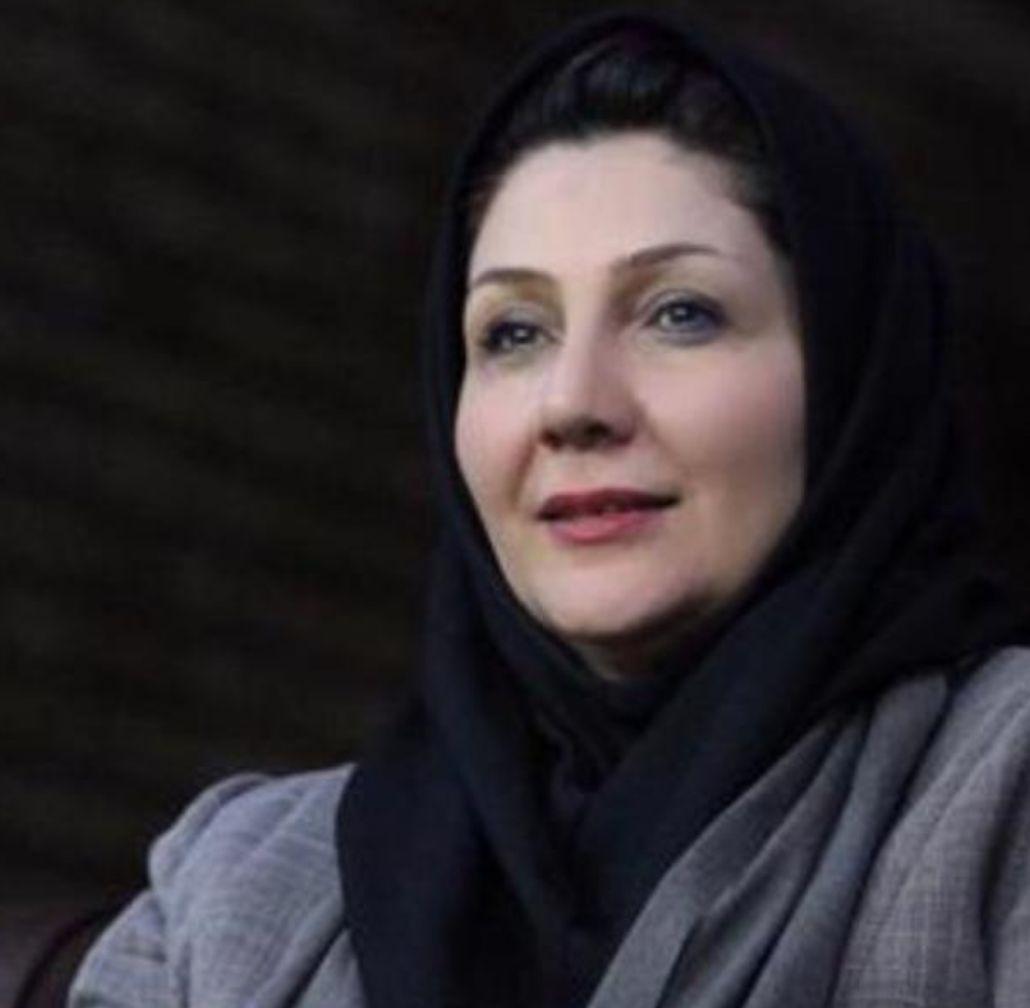شبنم کلاهی.jpg