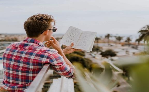 books-that-will-help-you-to-be-successful.jpg