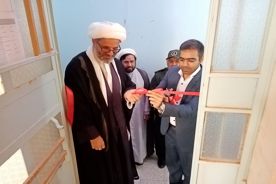 با حضور مسئولين شهرستان شادگان کانون فرهنگي،هنري شکوفه ، راه دانايي و مرکز مشاوره امين واحد شادگان افتتاح گ (2).jpg