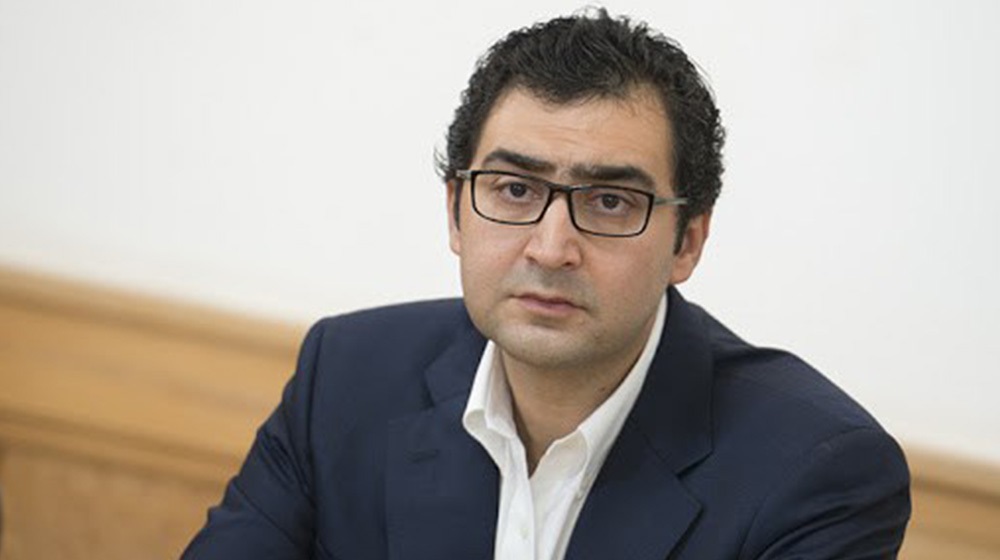 فرزین 1.jpg