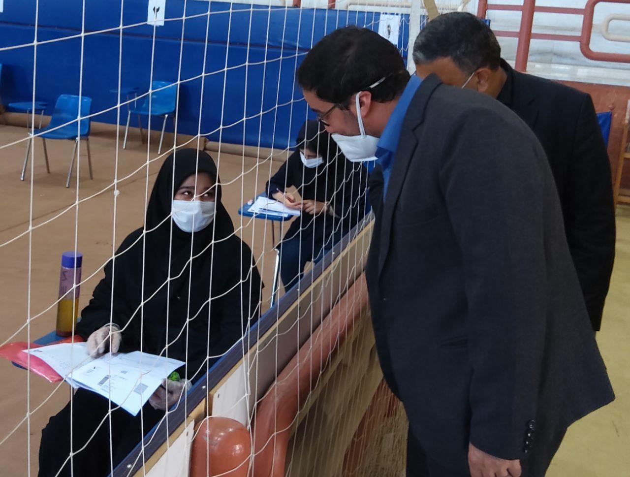 بازدید یک نماینده مجلس از محل برگزاری آزمون سراسری در زنجان