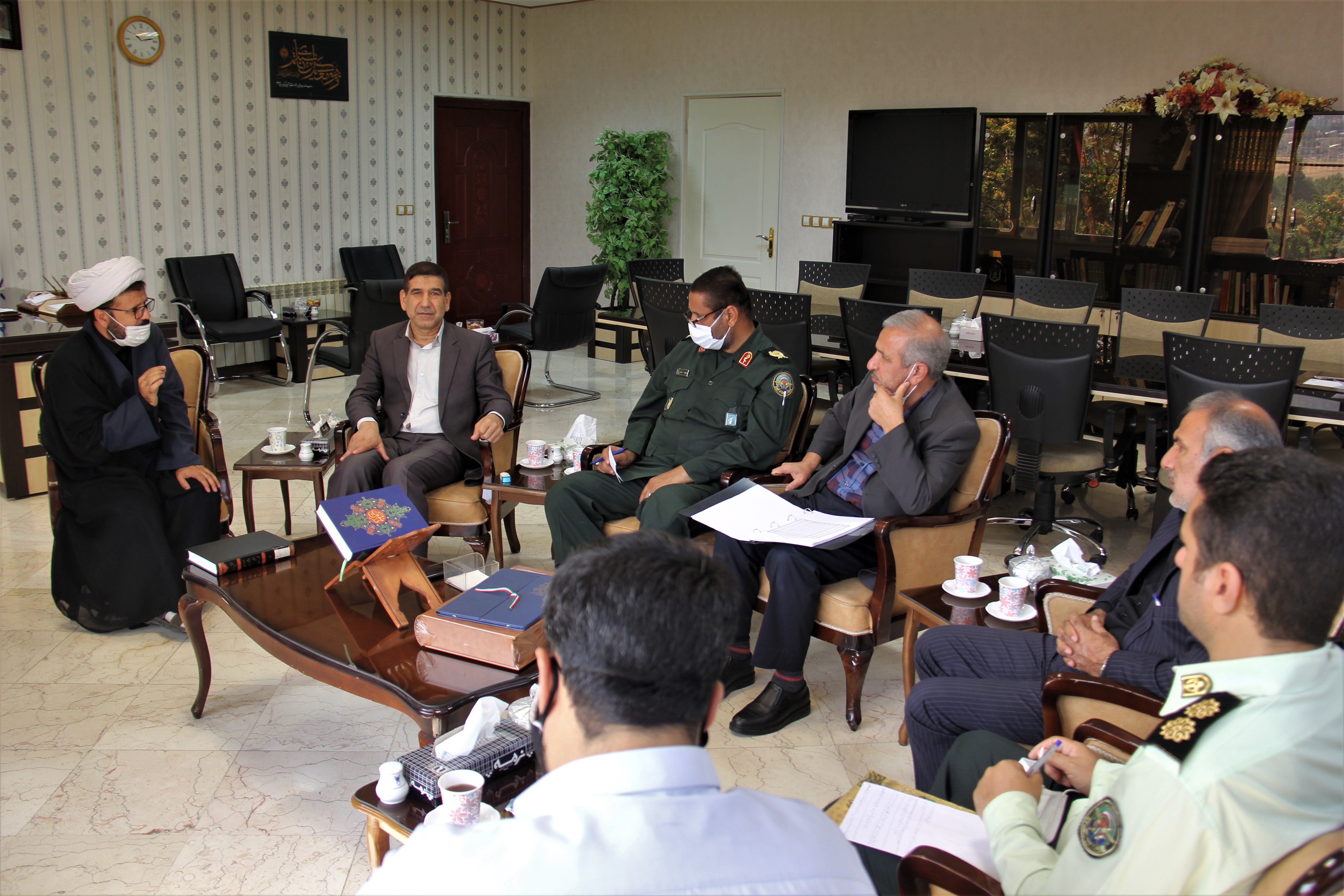 نشست با سردار اسلامی (1).jpg
