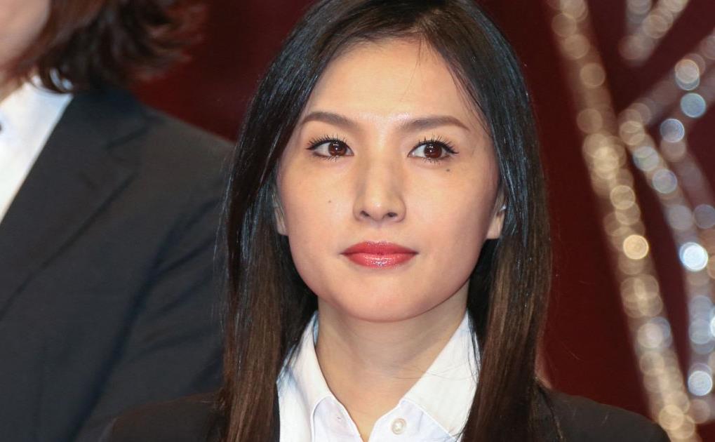 5803691-l-actrice-japonaise-sei-ashina-a-ete-ret-opengraph_1200-1.jpg