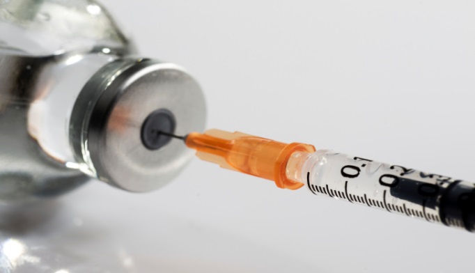 vaccinenews1014_679787.jpg