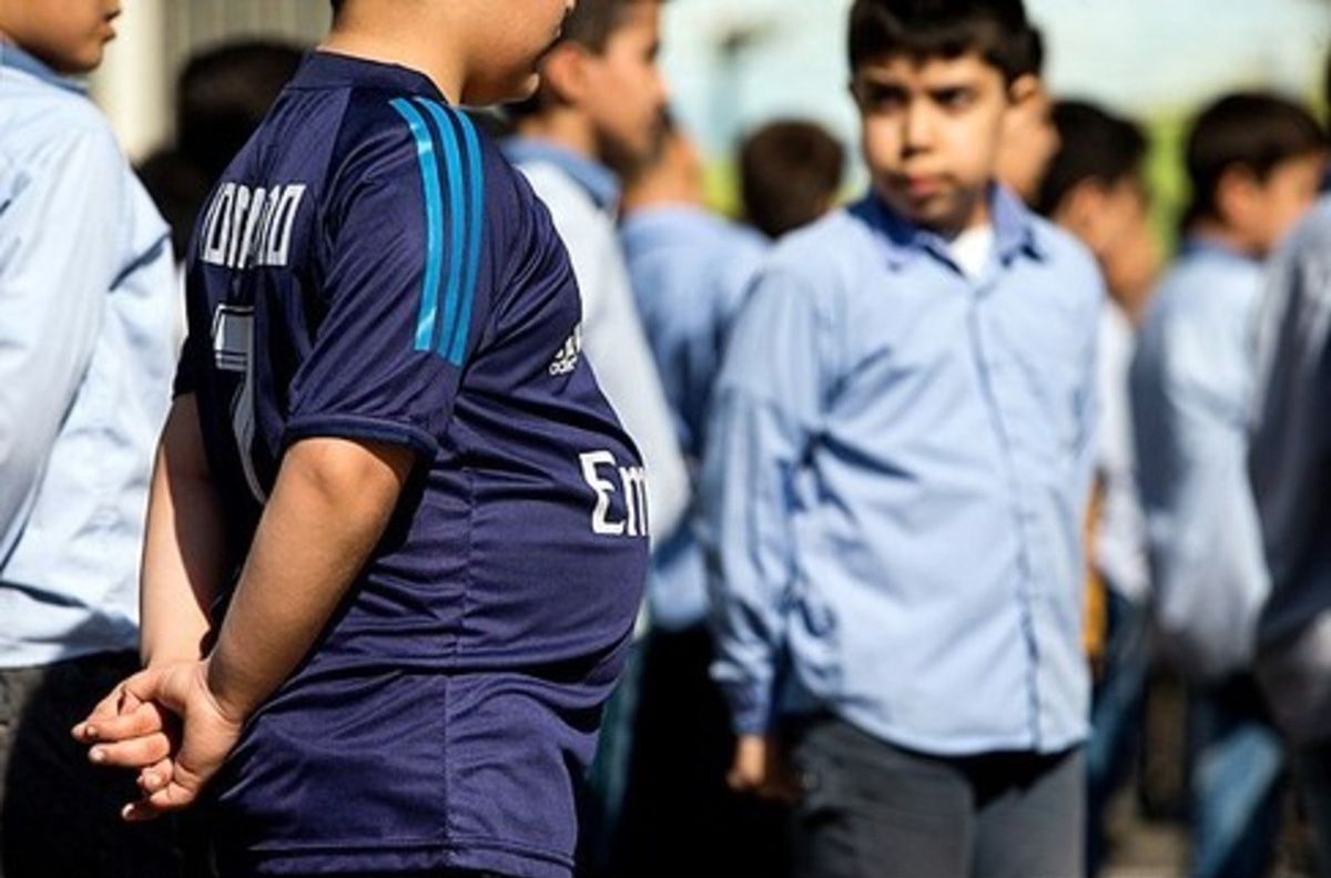 دانش آموز چاق.jpg
