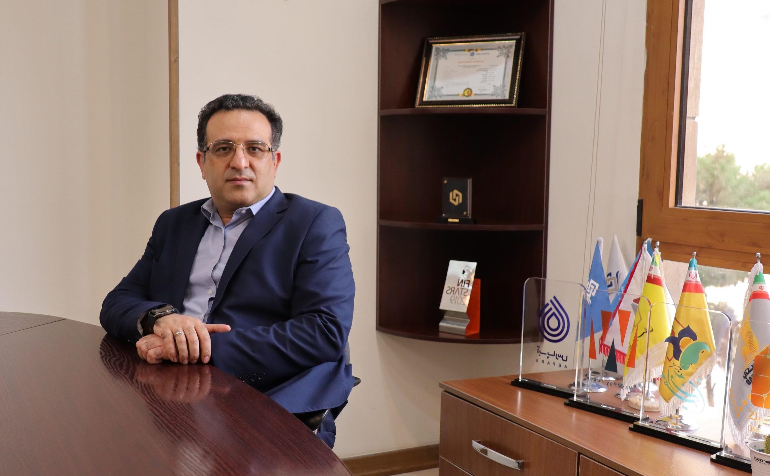 ققنوسی 1.jpg