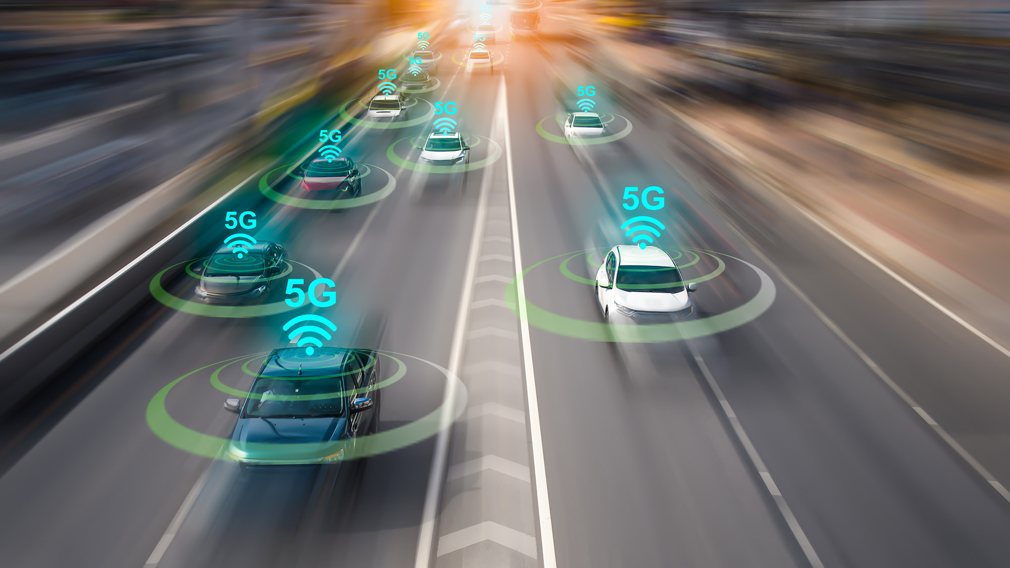 shutterstock_5G_connected_cars.jpg
