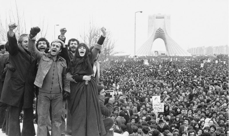 22-بهمن-57؛روز-پيروزي-انقلاب-اسلامي-ايران-4-5-scaled.jpg