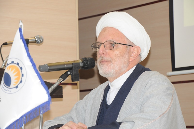 رشد و بالندگی 42 ساله ایران اسلامی در فشار حداکثری شیاطین جهان اتفاق افتاد