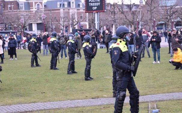holand.jpg