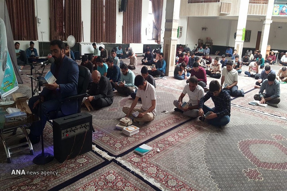 طنین دعای عرفه در طرح معرفت رضوی دانشگاه آزاد اسلامی