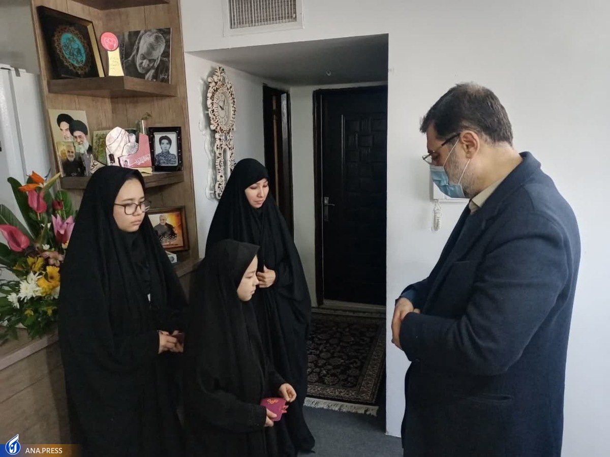 قاضیزاده هاشمی دعوت دختر شهید مدافع حرم را اجابت کرد
