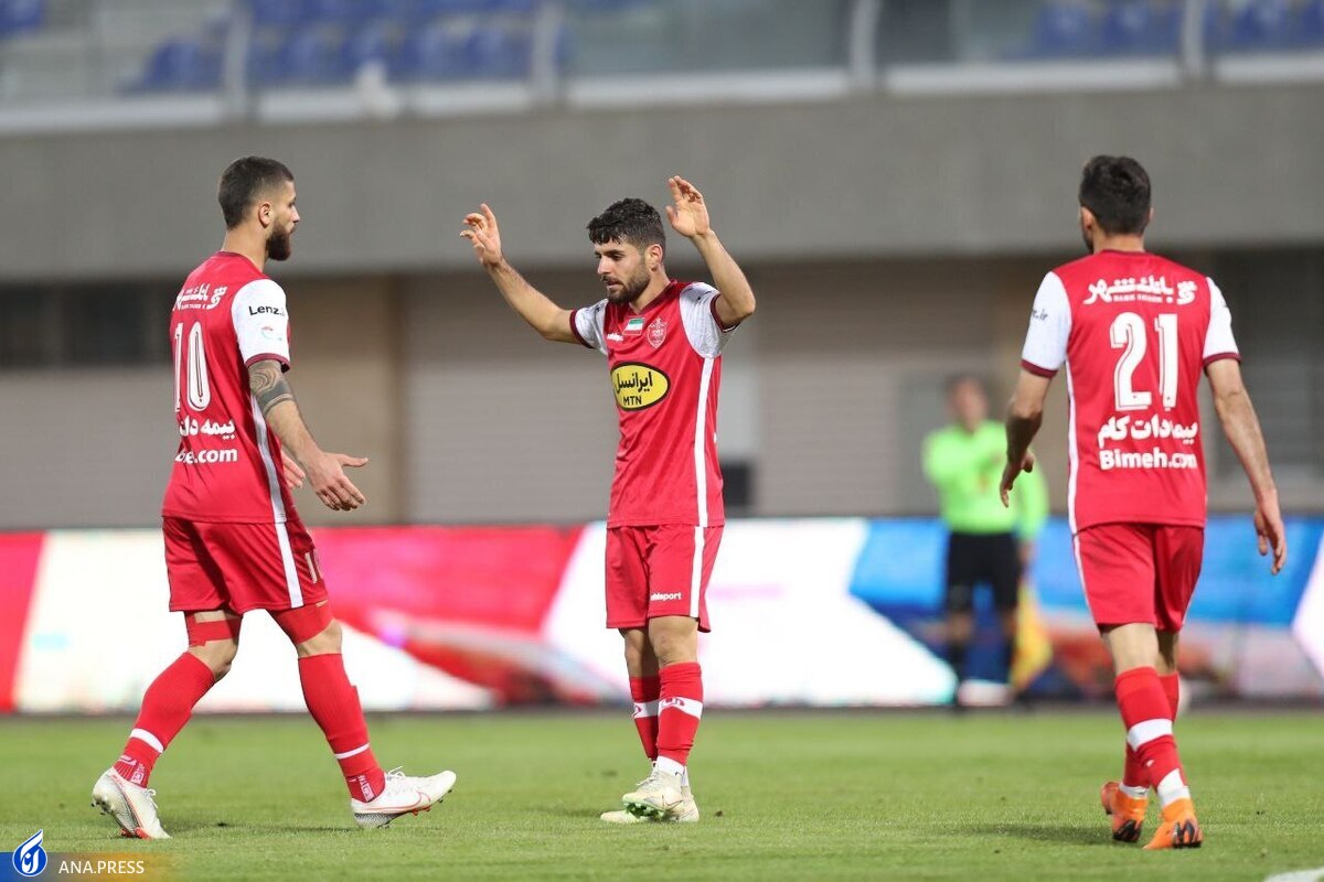 «سوپر واکنش» و «سوپر گل» پرسپولیس را به صدر جدول رساند