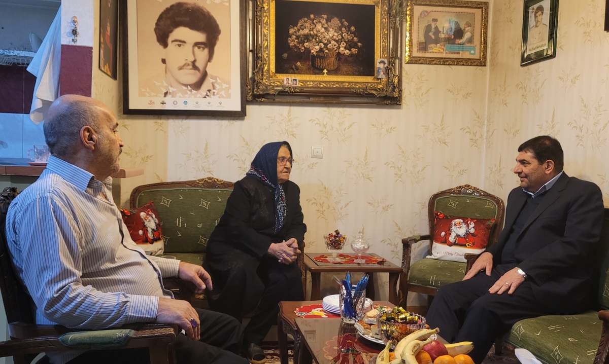 خدمت به خانواده شهدا افتخاری بزرگ است