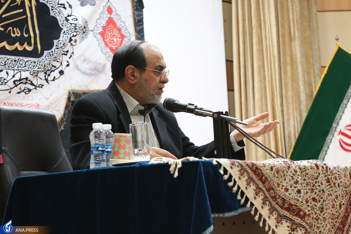مؤمن هیچگاه تسلیم جوسازی مخالفانش نمیشود