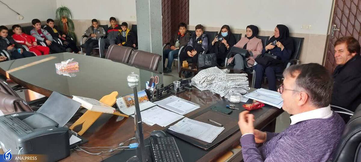 عاقبت‌به‌خیری نسل جوان انقلاب در پیروی از رهبری