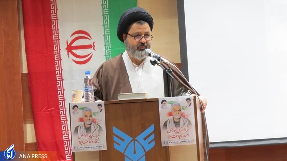حماسه ۹ دی نتیجه بصیرت مردم در عاشورای ۸۸ بود
