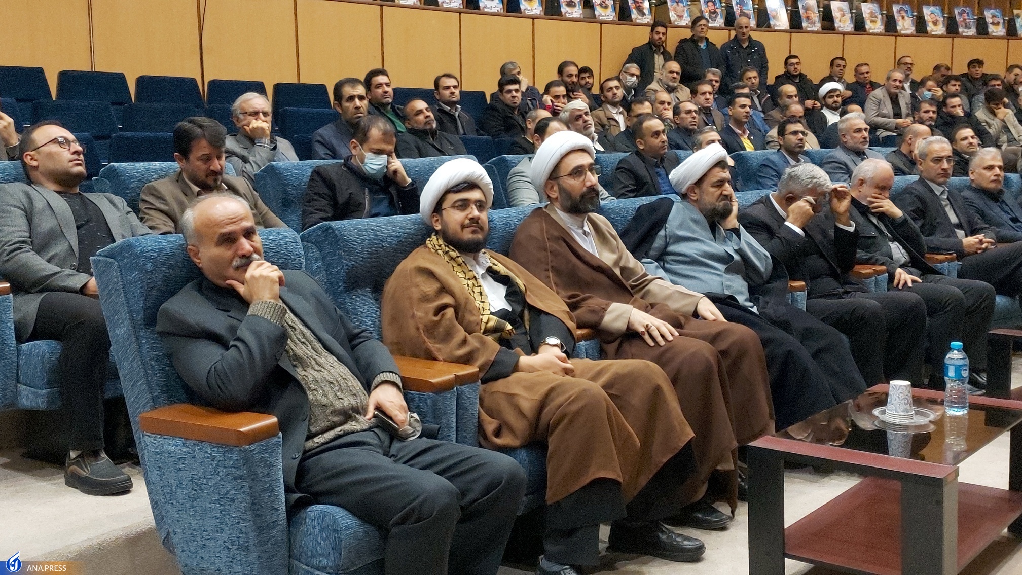 حقیقت راه شهید سلیمانی باید به نسلهای آینده معرفی شود حقیقت راه شهید سلیمانی باید به نسلهای آینده معرفی شود