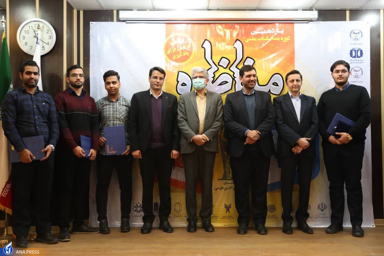 راهیابی نماینده دانشگاه آزاد اسلامی واحد یزد به مرحله کشوری مسابقات مناظره دانشجویی