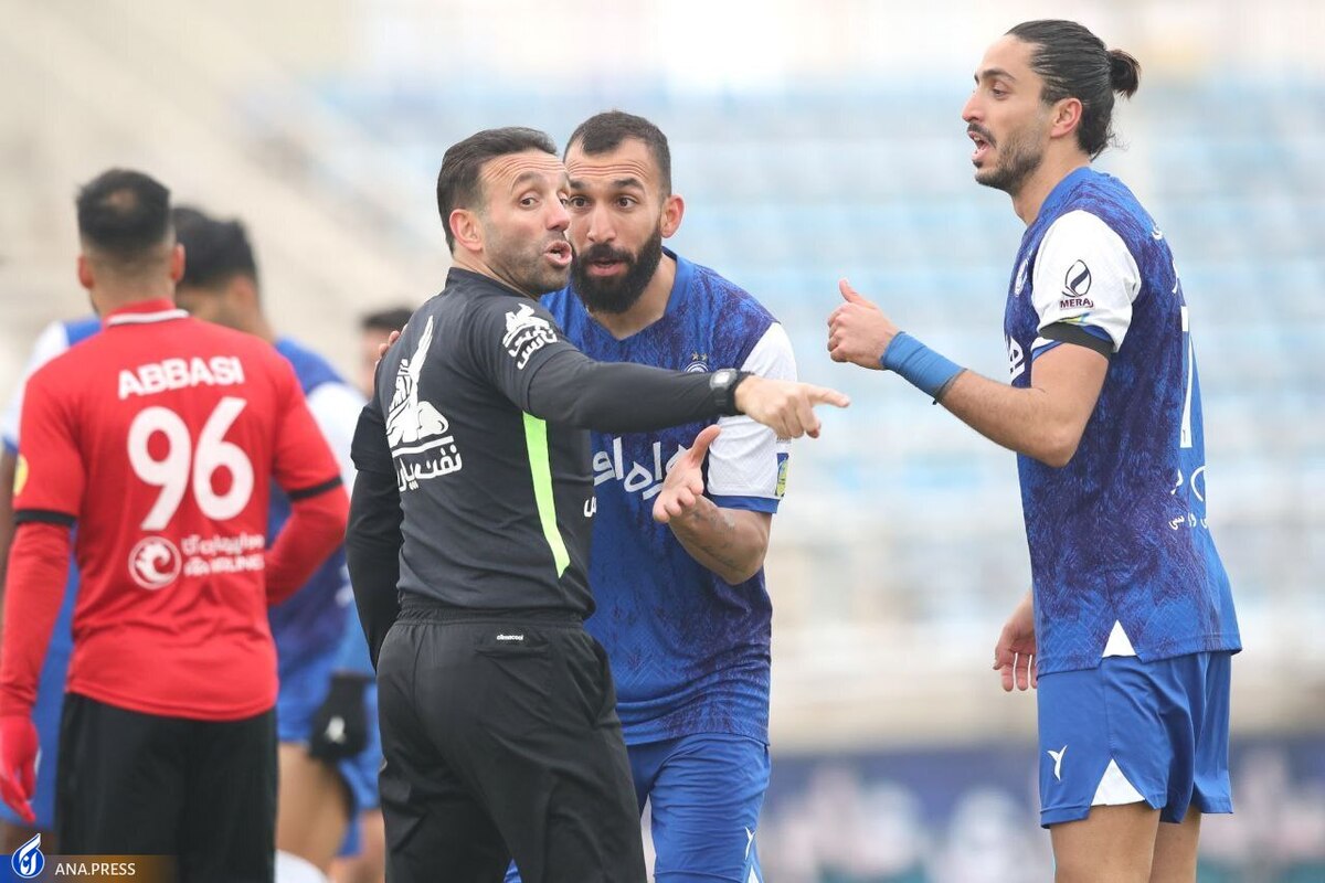 هافبک استقلال از بازی با سپاهان محروم شد