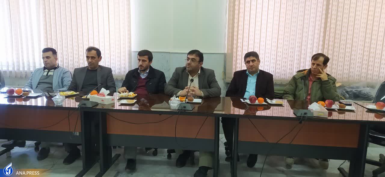 باید به شهید سلیمانی بهعنوان یک مکتب، راه و مدرسه درسآموز نگریست باید به شهید سلیمانی بهعنوان یک مکتب، راه و مدرسه درسآموز نگریست