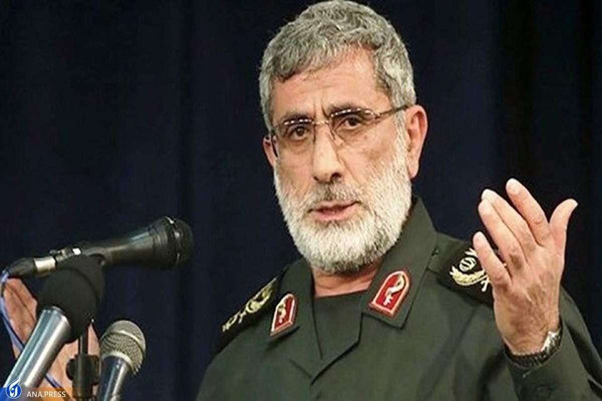 حاج قاسم در اوج به شهادت رسید همه شهدای دفاع مقدس زیر پرچم مقاومت هستند