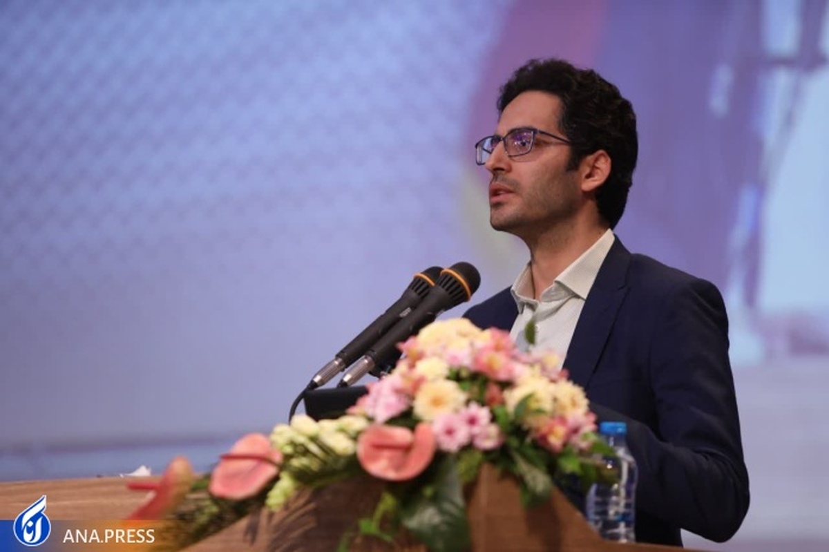 همه دانشگاهها برای جذب نخبگان وارد رقابت شوند
