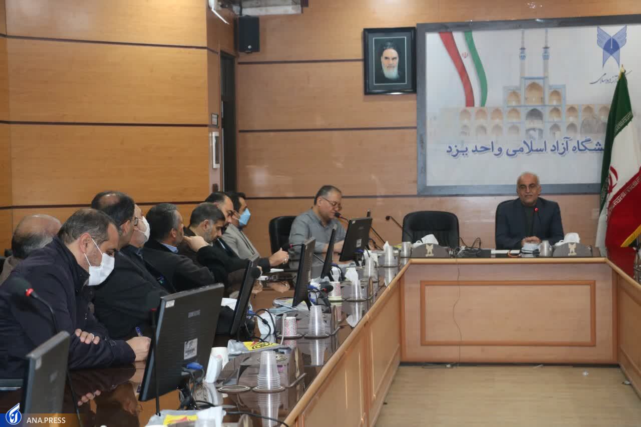 رویکرد دانشگاه آزاد پروژه&zwnj;های کاربردی و برخاسته از نیاز&zwnj;های صنعت، اقتصاد و جامعه است