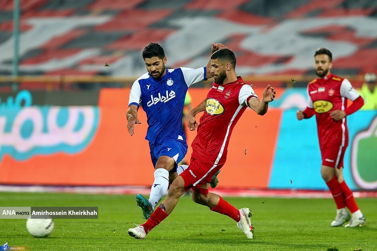 شرایط سخت فدراسیون فوتبال برای اخذ مجوز باشگاهی استقلال و پرسپولیس