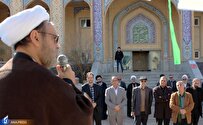 دشمن تلاش دارد مردم را نسبت به مقدسات بیتفاوت کند