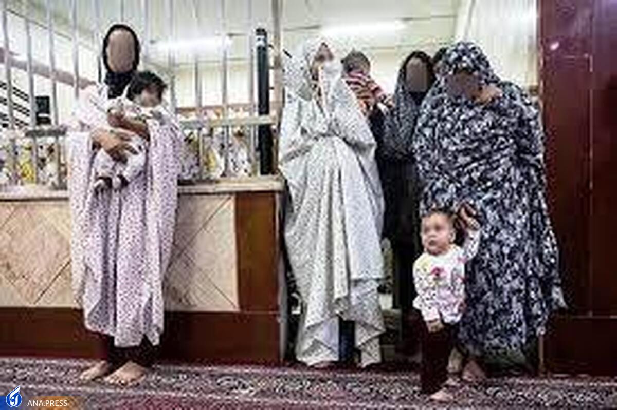 مادران زندانی بعد از آزادی رها نمیشوند
