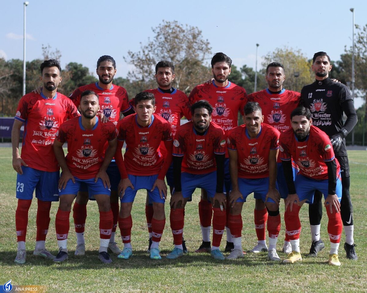 مدافع نساجی رباط صلیبی پاره کرد و فصل را از دست داد